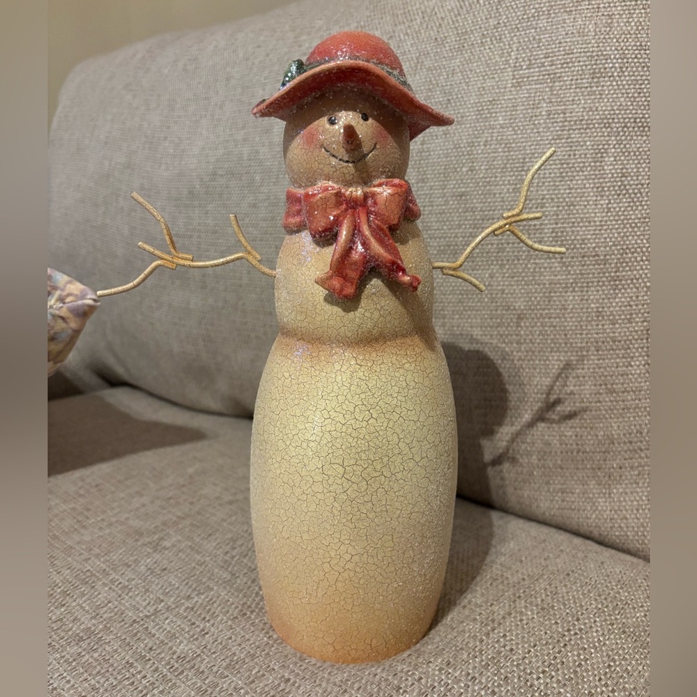 Coynes & Co. Ms. Snowman - Crackle Sparkle Finish  12 1/2 inches tall